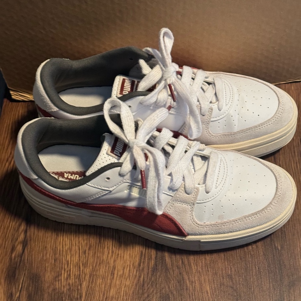 Size 9 Puma sneakers
